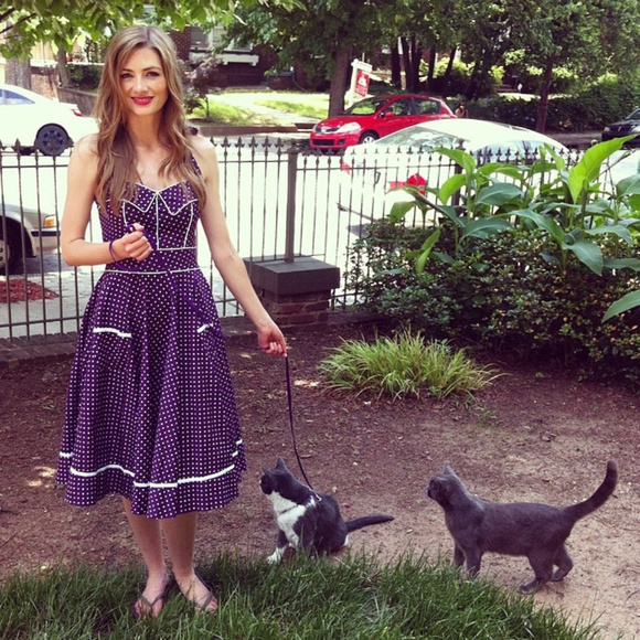 Meet your Posher, Laura - Picture 6 of 7